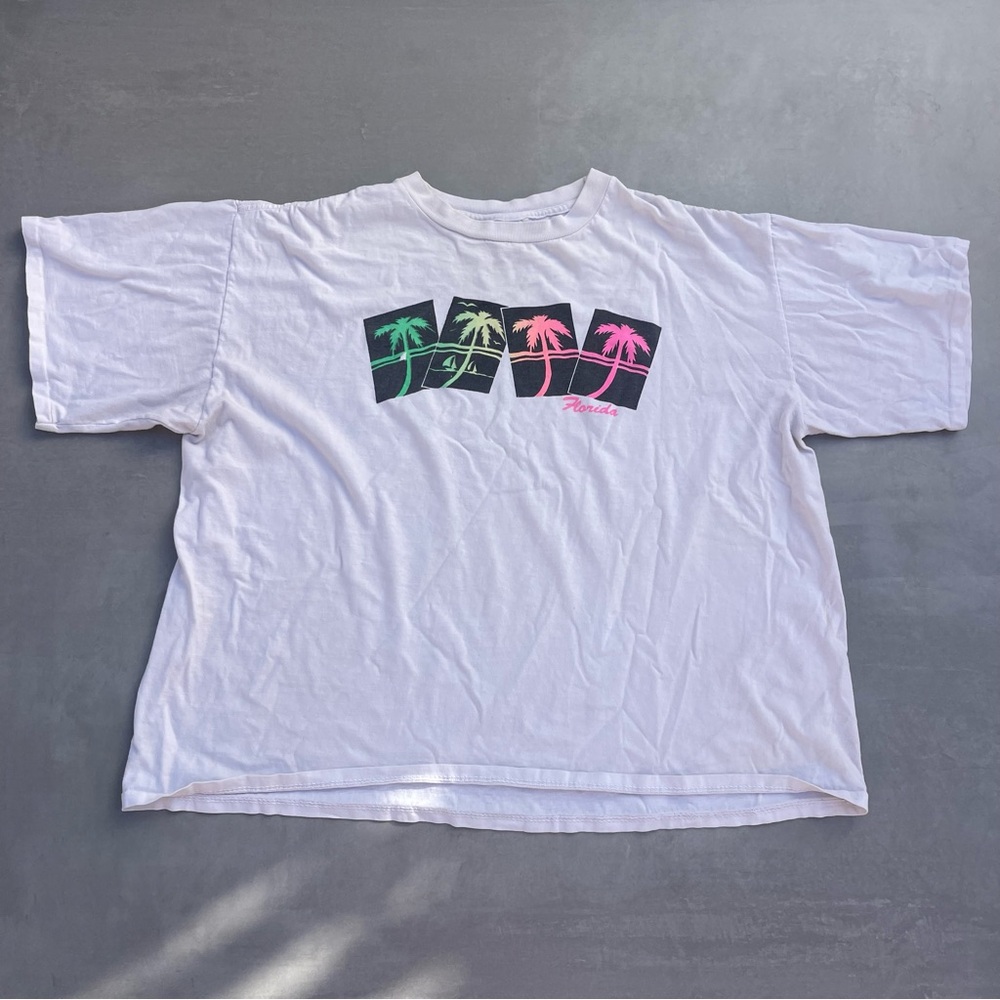 VTG Rainbow Retro Palm Tee-Shirt